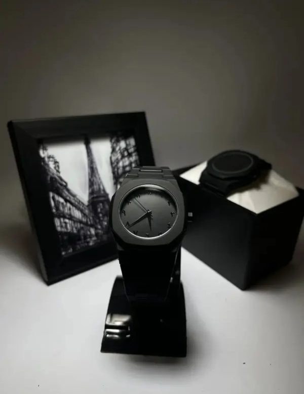 Black Aura Quartz Watch